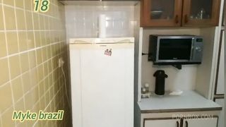 Covidei Nicole romanoff para faser um faxina na minha casa e faser almoco e ali mesmo na conzinha agente transou.bem gostoso