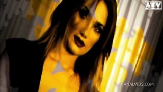 Lea Di Leo a whore cougar with big tits and golden hair has her pussy and ass stretched and loves anal