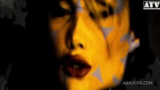 Lea Di Leo a whore cougar with big tits and golden hair has her pussy and ass stretched and loves anal