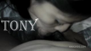 Que zorra; La invite a ver una pelicula y solita comenzo a darme unas mamadas y hasta se puso de a perrito para que le de por el culo.. ya no la vuelvo a invitar.