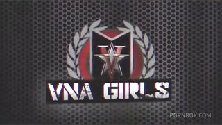 Sexy Brunette Spencer Bradley Gets A Creamy Facial From Alex Legend!