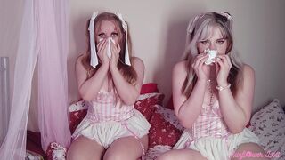 SNEEZING CLOWN GIRLS
