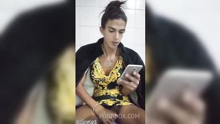 Gozando no meu quarto, muito bom