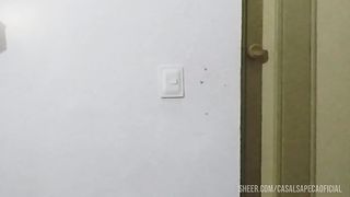 Novinho ataca novamente comendo meu cuzinho com forca e me fazendo gozar