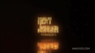 Making a video call and cumming with the plug in the ass - Mary Jhuana
