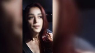 Esposa levou cinco gozadas na cara de estranhos, marido andando de carro com esposa toda cheio de porra
