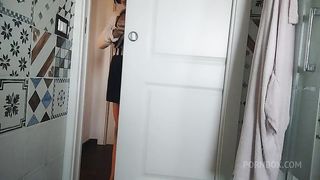 Chantal need to shave her pussy