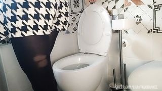 the sweet dirty sound from the toilet