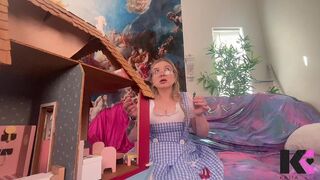 CHOOSE YOUR OWN FATE HUNGRY OR HORNY: KANSAS BABE SWEPT UP & GIANTESS SIZED