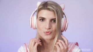 First Monster Cock for pretty blonde girl Monroe Fox