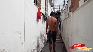 COMI O CU DA EMPREGADA NO QUINTAL E GOZEI NA BOCA DELA.