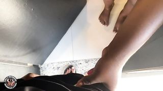 MEU VIZINHO ME PEDIU UMA XICARA DE ACUCAR E EU FIZ ELE COMER MEU CUZINHO DOCE NO PELO / COMPLETO NO RED