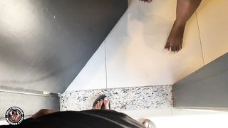 MEU VIZINHO ME PEDIU UMA XICARA DE ACUCAR E EU FIZ ELE COMER MEU CUZINHO DOCE NO PELO / COMPLETO NO RED