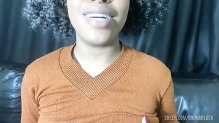 Punheta Guiada essa novinha safada vai te fazer jorrar leitinho em alguns minutos.