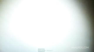 Por el culo No es HOYO EQUIVOCADO.. es placer doloroso para quien LE GUSTA POR EL CULO, Asi que mete tu palo en mi hoyo.