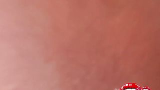 Loira Fitness Melody Antunes , fode gostoso puxando o short de ginastica de lado para o namorado dotado foder sua bucetinha rosada, enchendo ela de leitinho 2