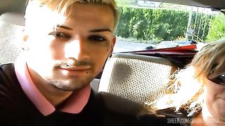 Todo empezo en el Coche y acabe Follandole el Culo