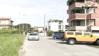 A morbid story with the hot Angela Gritti facing a very exciting sexual anal audition filmed up close