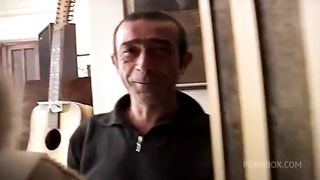 Beautiful amateur Italian hot and kinky couple fucking - Dissatisfied Italian women!