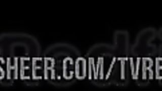 Loiraca peituda Manu Fox fodeu com dois caras no motel