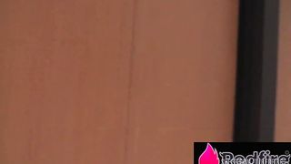 Loiraca peituda Manu Fox fodeu com dois caras no motel