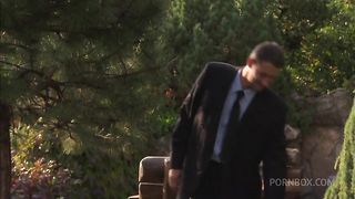 A good pussy licking during a summer sunset !