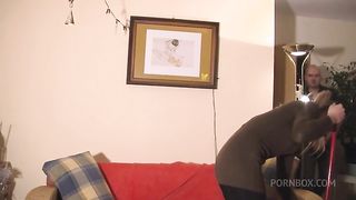 Blonde slut squirting