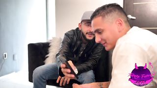 Me cojo al amigo de mi esposo, MIENTRAS EL DUERME..