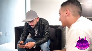 Me cojo al amigo de mi esposo, MIENTRAS EL DUERME..