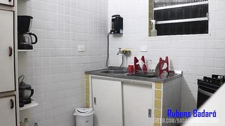 Cheguei da balada e meu marido me pegou no flagra com raiva ele fodeu meu cu e eu chupei o pau do amigo dele (VIDEO NOVO)