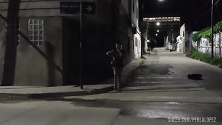 ME COJE EL CULO TAN LINDO QUE ME DAN GANAS DE TRABAJAR TODO EL DIA EN LA CALLE