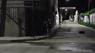 ME COJE EL CULO TAN LINDO QUE ME DAN GANAS DE TRABAJAR TODO EL DIA EN LA CALLE