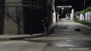 ME COJE EL CULO TAN LINDO QUE ME DAN GANAS DE TRABAJAR TODO EL DIA EN LA CALLE