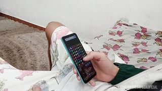 Tia Milf chama Sobrinho novinho para ensinar novo prazer e ele goza gostoso