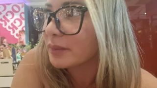 Marquei no shopping levei pra minha casa e terminamos no carro .