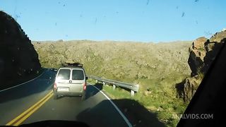 TRABAJE EN LA RUTA Y LUEGO EN L A ESQUINA LE TRAJE UN MONTON, LE PARECIO POCO Y ME LLENO EL CULO DE LECHE EN CASTIGO