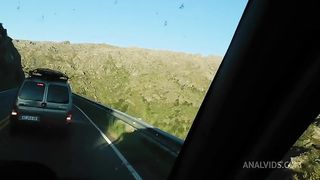TRABAJE EN LA RUTA Y LUEGO EN L A ESQUINA LE TRAJE UN MONTON, LE PARECIO POCO Y ME LLENO EL CULO DE LECHE EN CASTIGO