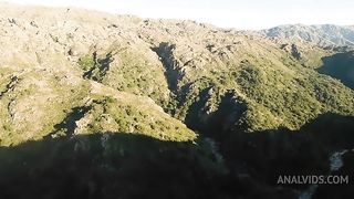 TRABAJE EN LA RUTA Y LUEGO EN L A ESQUINA LE TRAJE UN MONTON, LE PARECIO POCO Y ME LLENO EL CULO DE LECHE EN CASTIGO