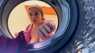 Stepmom stuck in the washing machine takes it in both holes to keep it a secret