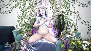 Sensational New Elf Cosplay - So HOT... Can You Handle Watching This?