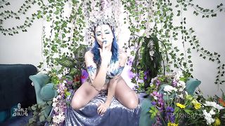 Sensational New Elf Cosplay - So HOT... Can You Handle Watching This?