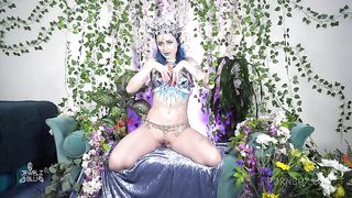 Sensational New Elf Cosplay - So HOT... Can You Handle Watching This?