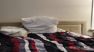 Unleashing to bisexual porn with a hands free dildo up my ass