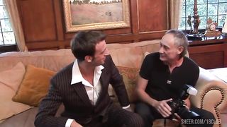 Kristi Klenot And Samantha Bond Make Out While Getting A Facial!