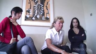 4 Mature lady licking pussy