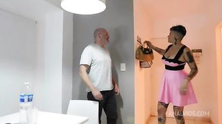 soy fanatica de chupar pija , me vuelve loca chupar mucha pija y cuando me caliento me gusta que me la metan en el orto