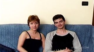 Italian couple of exhibitionists who love anal sex - Stories of Italian housewives!