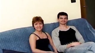 Italian couple of exhibitionists who love anal sex - Stories of Italian housewives!
