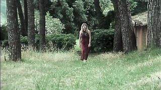 2 SCENES: Rocco Siffredi fucks 2 vintage beauties and Moana Pozzi fucks in the park