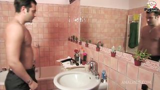 Roberta Cassori has a hallucinating desire for sex fucking with Leonardo Conti who penetrates her for hours